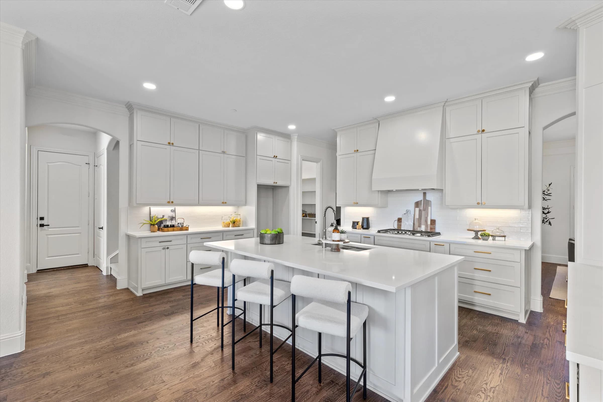 Completed kitchen remodeling project in Dallas-Fort Worth